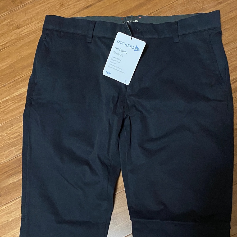 Dockers Men's Dark Chino Pants